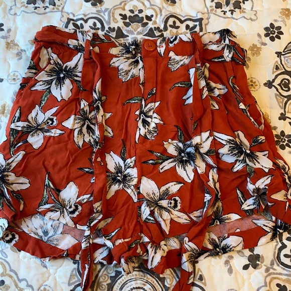 Floral shorts, XS - Picture 1 of 4